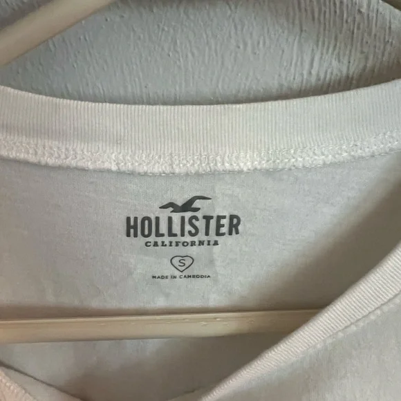 Hollister graphic t shirt - Picture 3 of 3